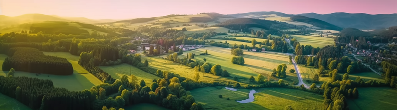 金色的阳光照亮了田园诗般的河谷田野山脉的空中全景图像摄影,高清,摄影图,摄影图片,图片大全,摄影图免费下载